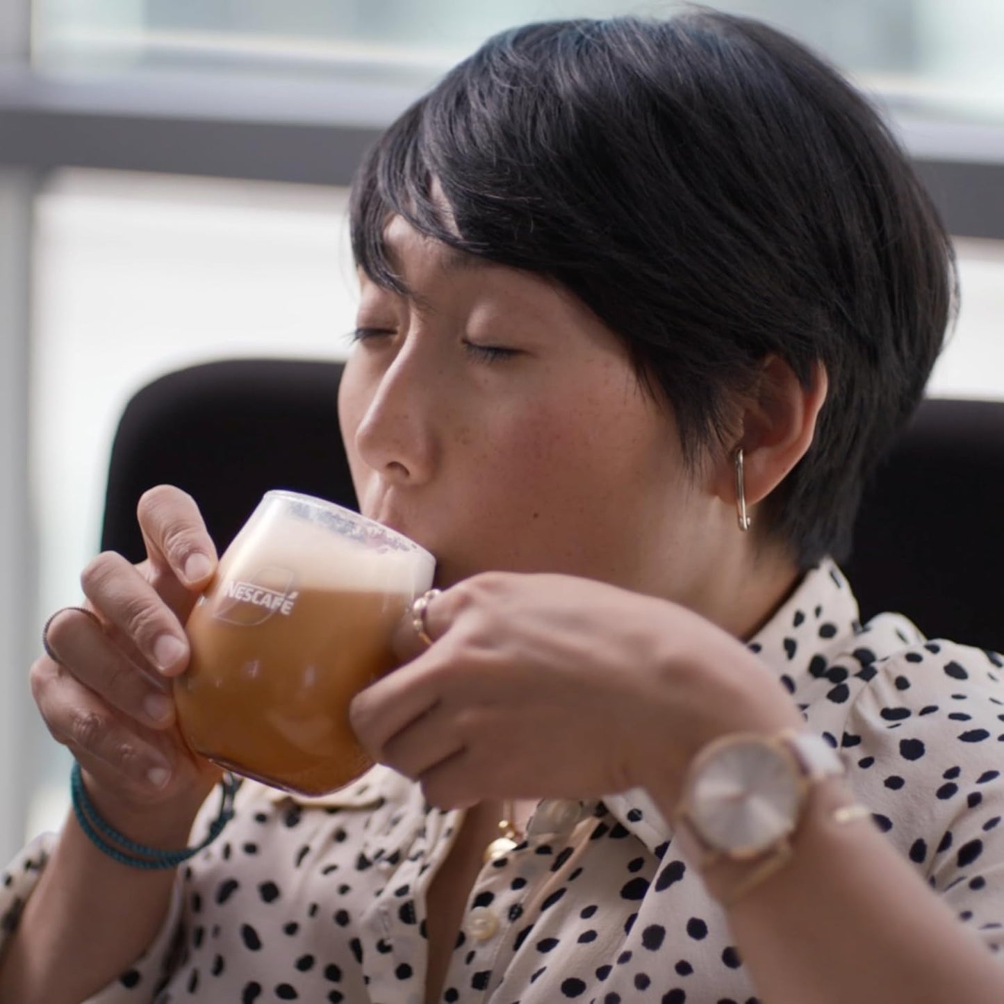 NESCAFÉ Irish Latte Instant Coffee Sachets 8 x 19.8g (Pack of 6)